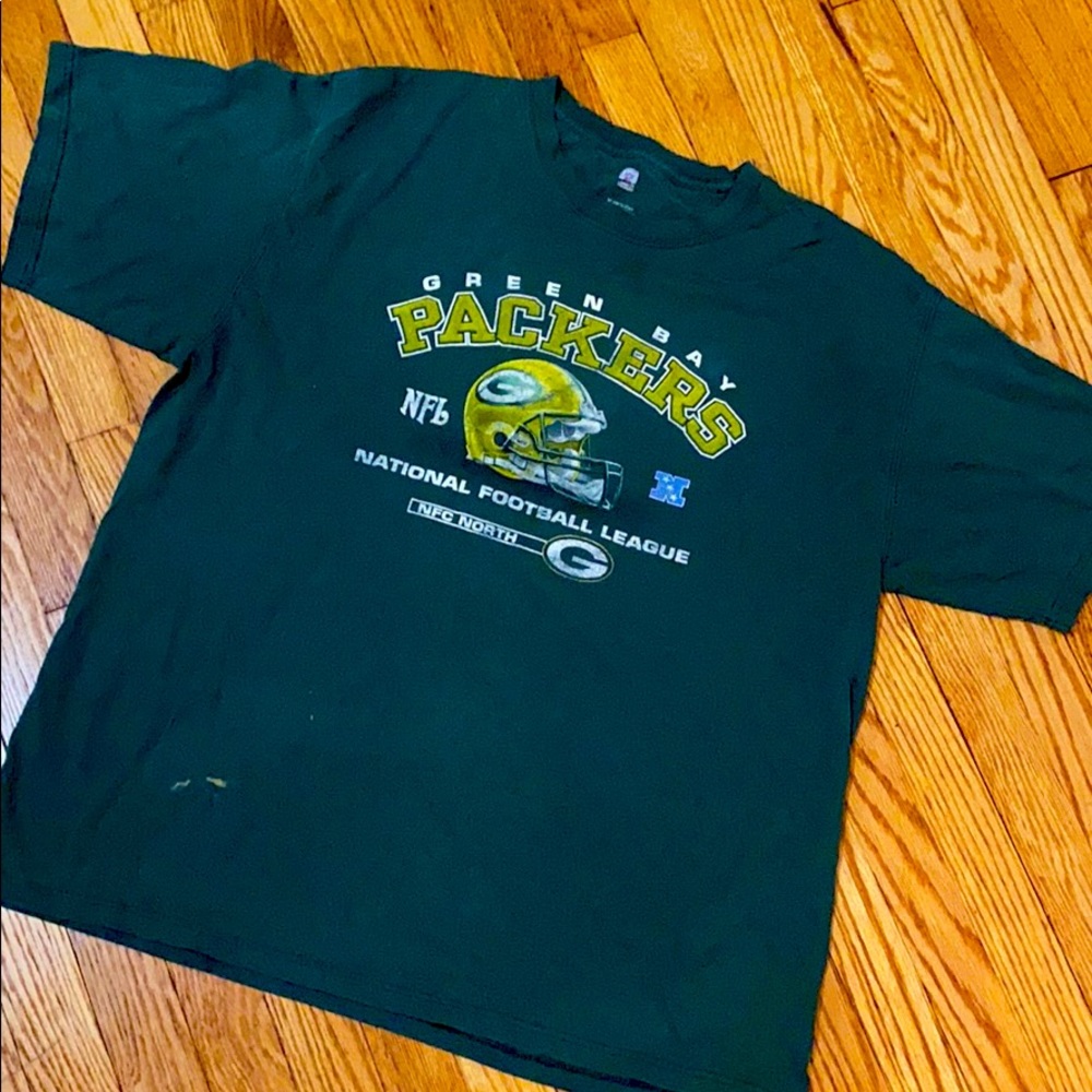Greenbay packers team shirt.